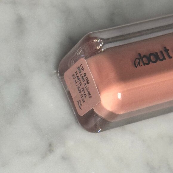 about-face Light Lock Lip Gloss | Plastic Petal | NEW MAKEUP - Picture 2 of 5